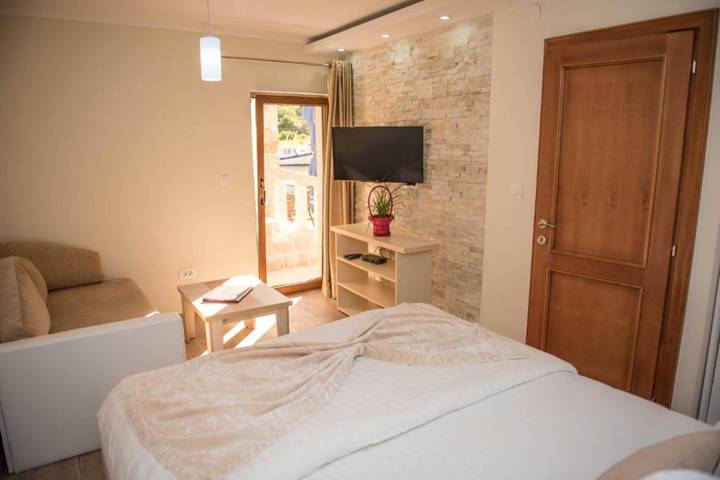 Apartament wakacyjny dla 2 osób, z Widok na ocean i Balkon/ taras oraz Widok w Tivat