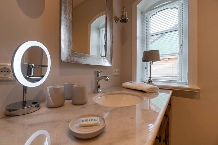 Ferienhaus für 6 Personen, mit Garten und Sauna in Oldsum - 4