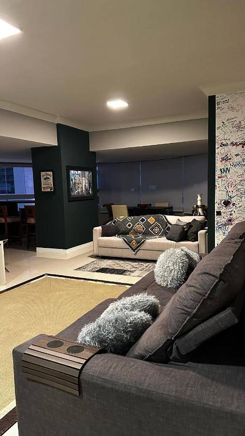Casas e apartamentos de temporada para 6 pessoas, com vista e balcão, com animais de estimação em Praia Brava SC