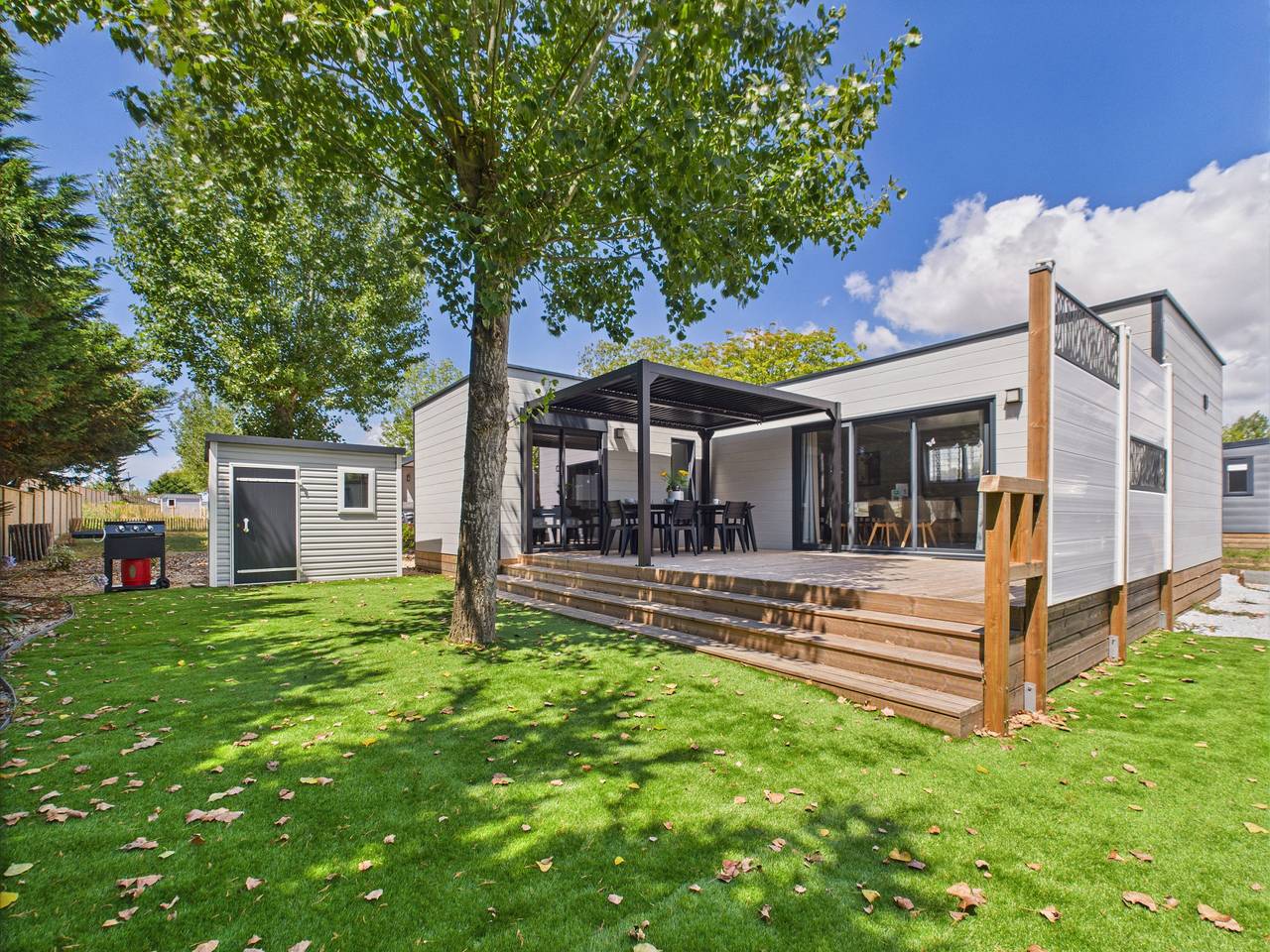 Les Voiles Blanches, chalet avec piscine pour 8 in Saint-Gilles-Croix-de-Vie, Vallée de la Loire