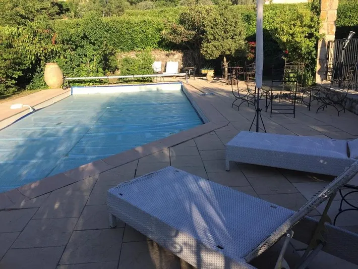 Chalet para 4 personas, con piscina y jardín - 1