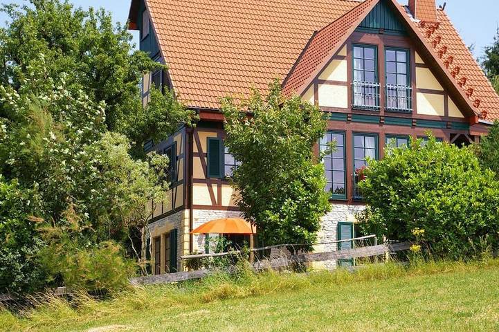Ferienwohnung für 2 Personen, mit Terrasse und Garten sowie Sauna