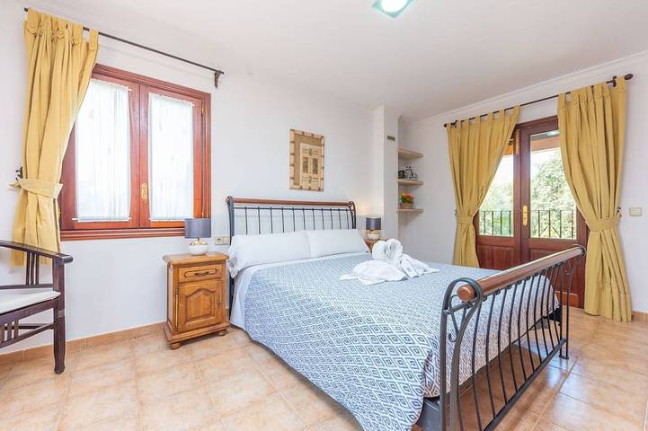 Pleta De Son Monjo - Villa With Private Pool in Maria de la Salut, Majorca Center