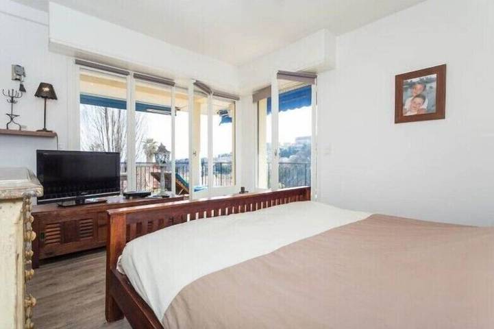 Ferienwohnung für 4 Personen, mit Terrasse in Vence - 2