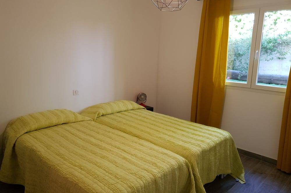 Apartamento entero, Planta baja Villa 4-6 personas Porto-Pollo, con piscina. in Porto Pollo (Córcega), Serra-di-Ferro