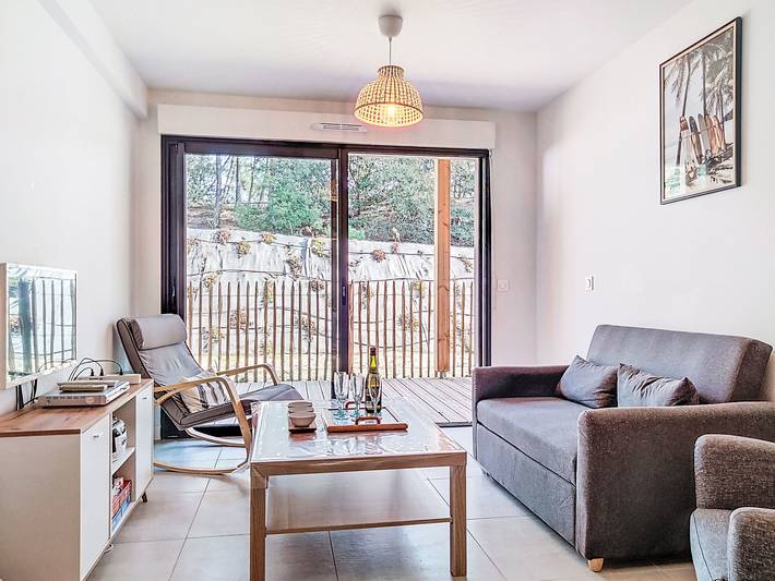 Gîte pour 4 personnes, avec terrasse dans Maubuisson - 2