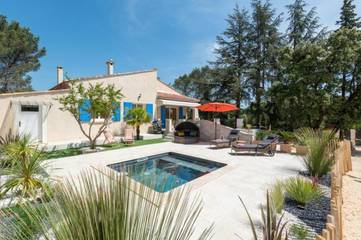 Cottage pour 6 personnes, avec jardin et piscine à Poulx