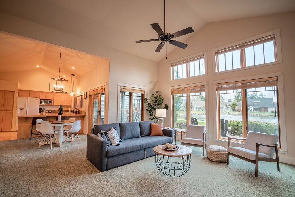 View stunning sunsets and enjoy cozy comfort steps from the heart of Sisters. in Sisters, Black Butte Ranch