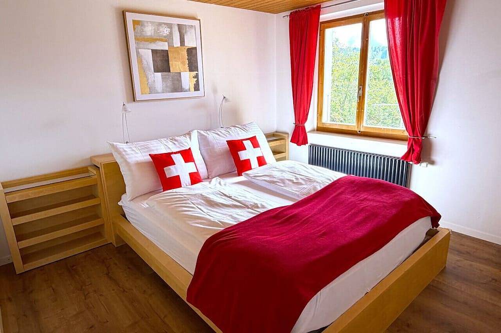 Concierge, Lake Thun/Alps Scenic Views by Swisshut in Beatenberg, Lake Thun