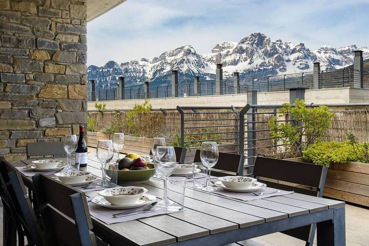 Ferienhaus für 8 Personen, mit Whirlpool und Garten sowie Sauna und Pool, mit Haustier - 1