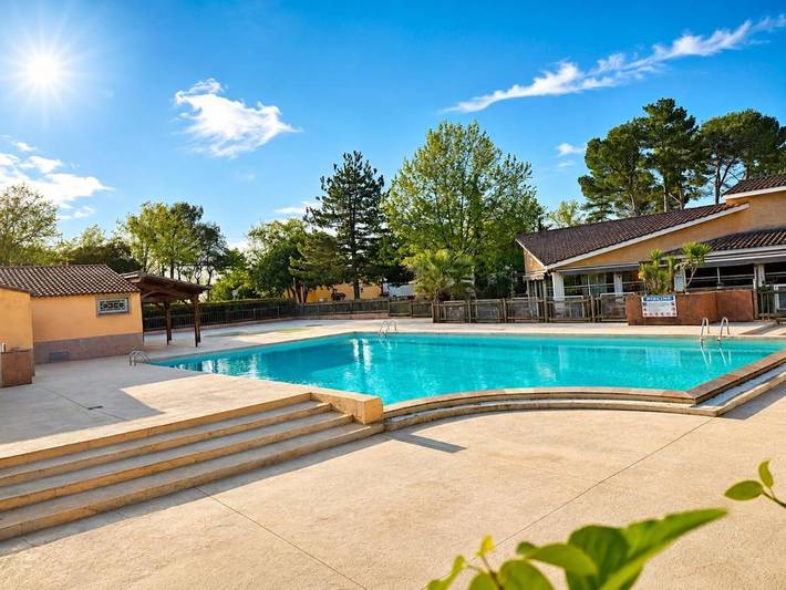 Villa pour 6 personnes, avec Terrasse et Jardin ainsi que Piscine et Vue