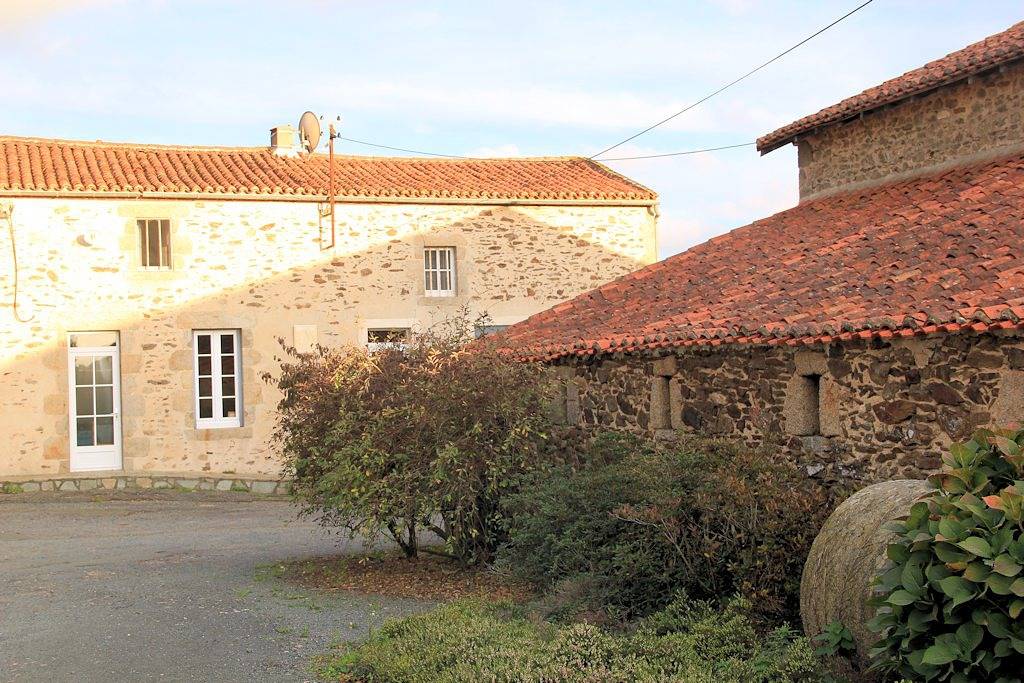 La Métairie du Bourg - Chambre bleue in Les Herbiers, Vallée de la Loire
