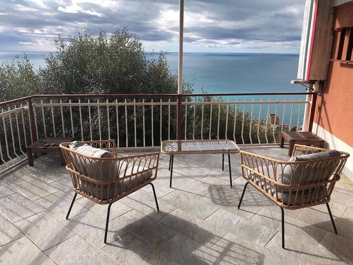 Villa per 4 persone, con Balcone e Terrazza nonché Giardino e Panorama a Chiavari