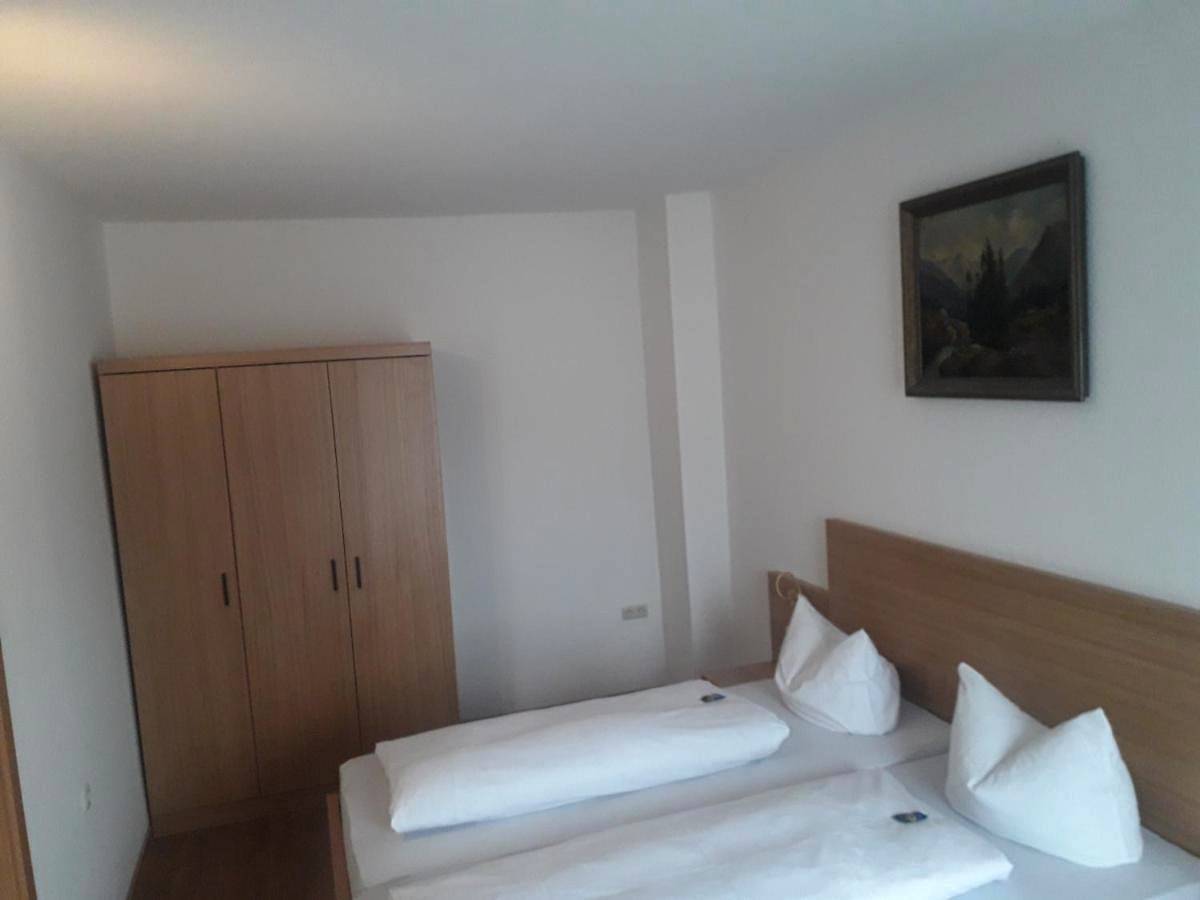 Hotel Garni Post in Grainau, Eibsee