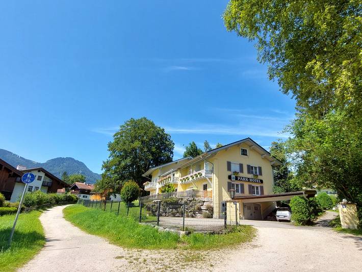 Hotel für 4 Personen, mit Whirlpool und Terrasse sowie Garten und Sauna in Ruhpolding