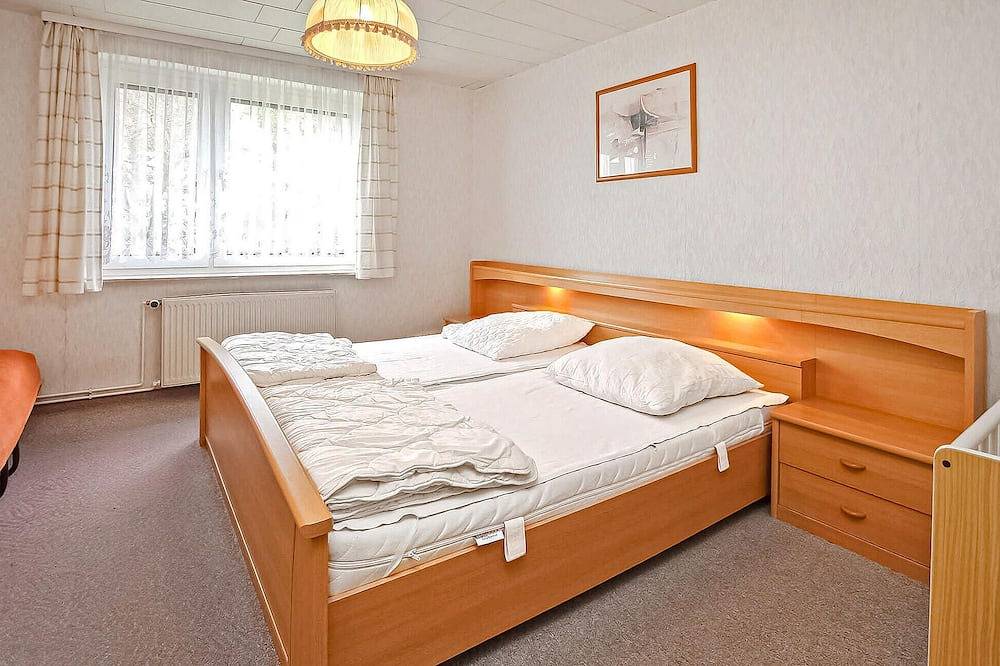3 bedroom awesome home in Lüßvitz in Ummanz, Ruegen
