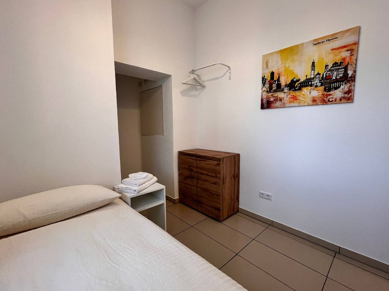Ganze Wohnung, Ferienwohnung 'Dreams Lodge' mit privater Terrasse, Wi-Fi und Klimaanlage in Kötz, Bayerisch Schwaben
