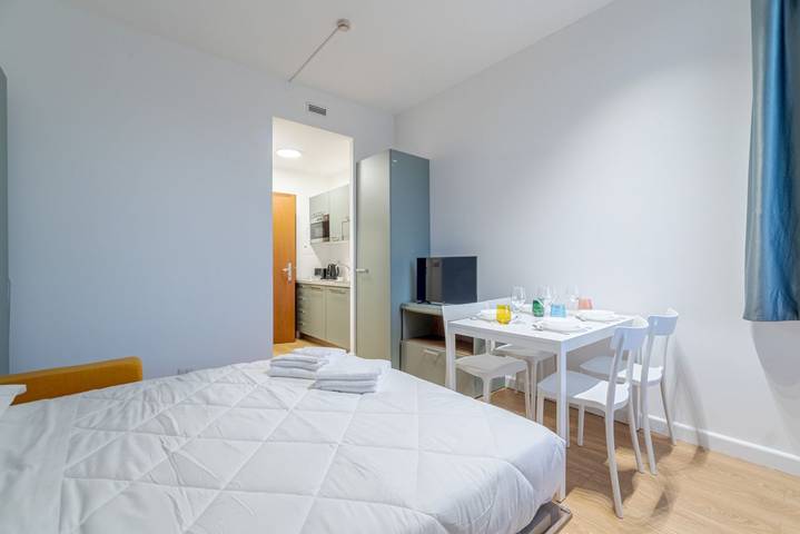Appartamento intero, GuestHost - San Salvario & Porta Nuova Functional Studio x2 in Torino, Provincia di Torino