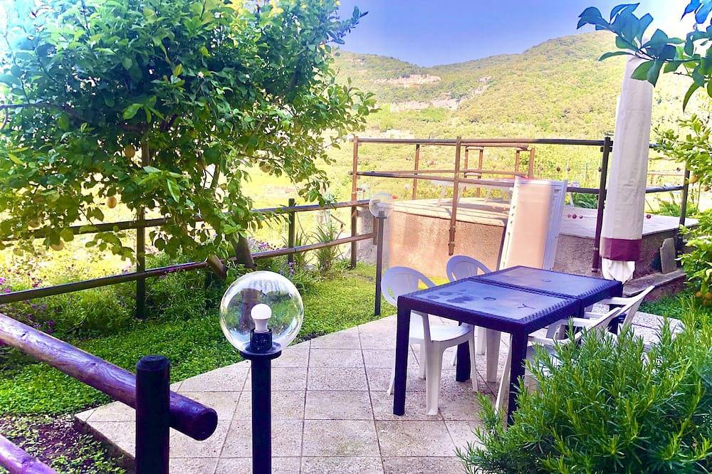 1 Bedroom Cottage in Verzi in Varigotti, Finale Ligure Municipality