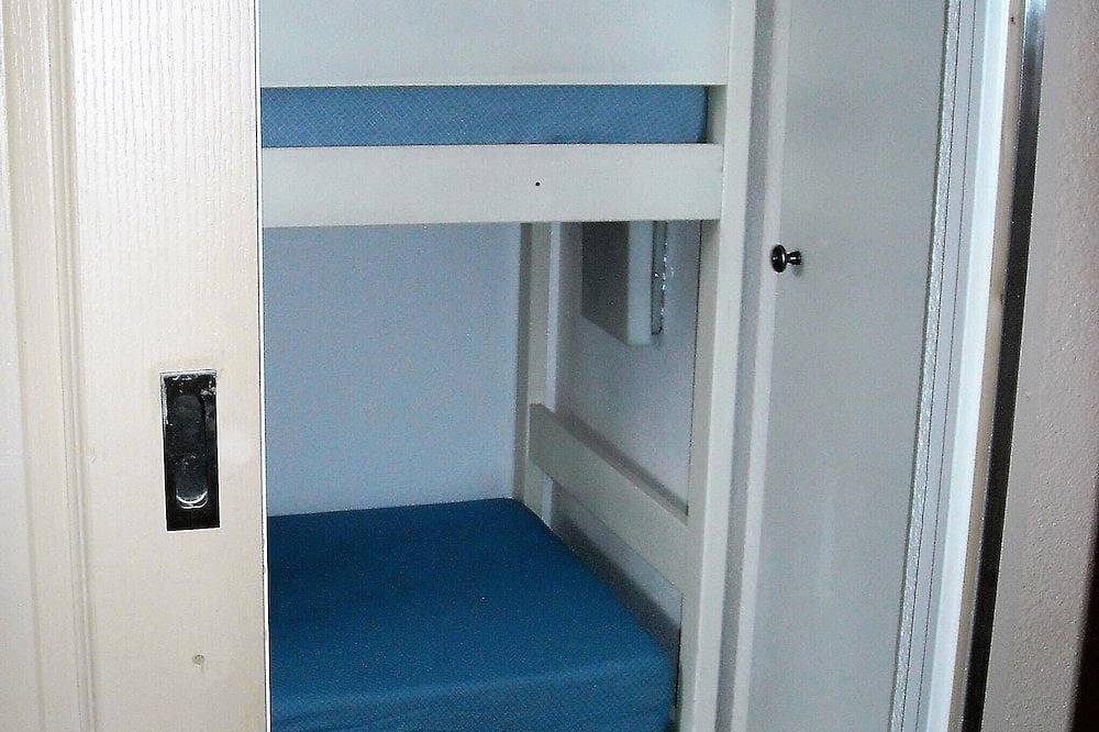 Entire apartment, T beautiful app-corniche Basque, 300 m'Ocean, equipment. complete, Urrugne, Hendaye in Urrugne, Bayonne region