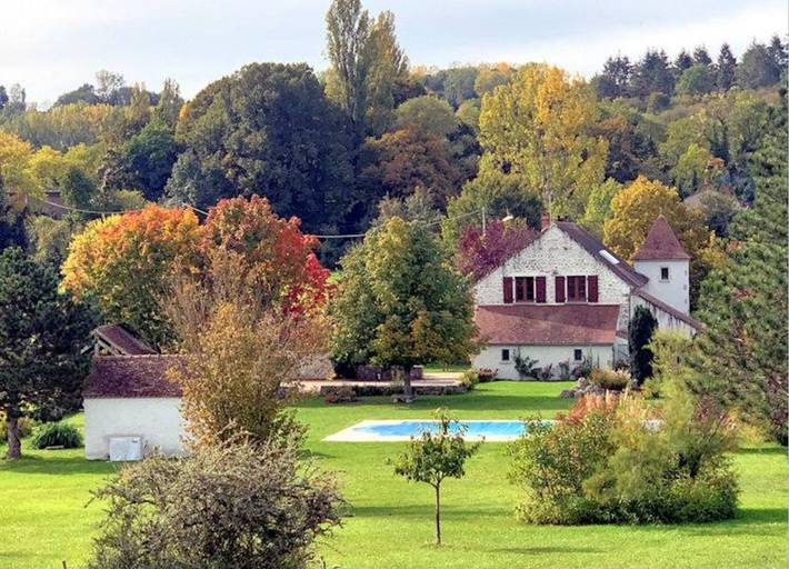 Chambre d’hôte pour 4 personnes, avec Terrasse ainsi que Jardin et Piscine