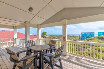 Vacation Rental for 10 Guests in Port Aransas, Mustang Island, Picture 3