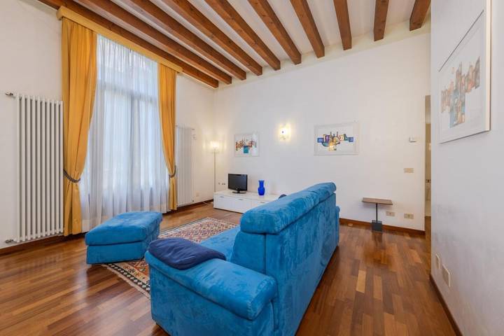 Apartahotel para 2 personas, con vistas y jardín, Se admiten mascotas en Venecia