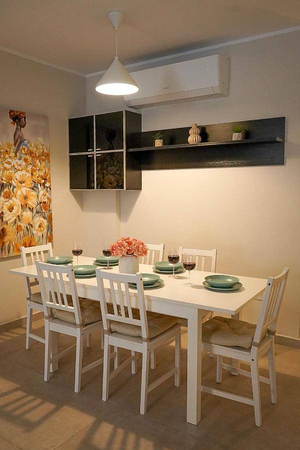 Gîte pour 8 personnes, avec balcon et vue dans Qawra