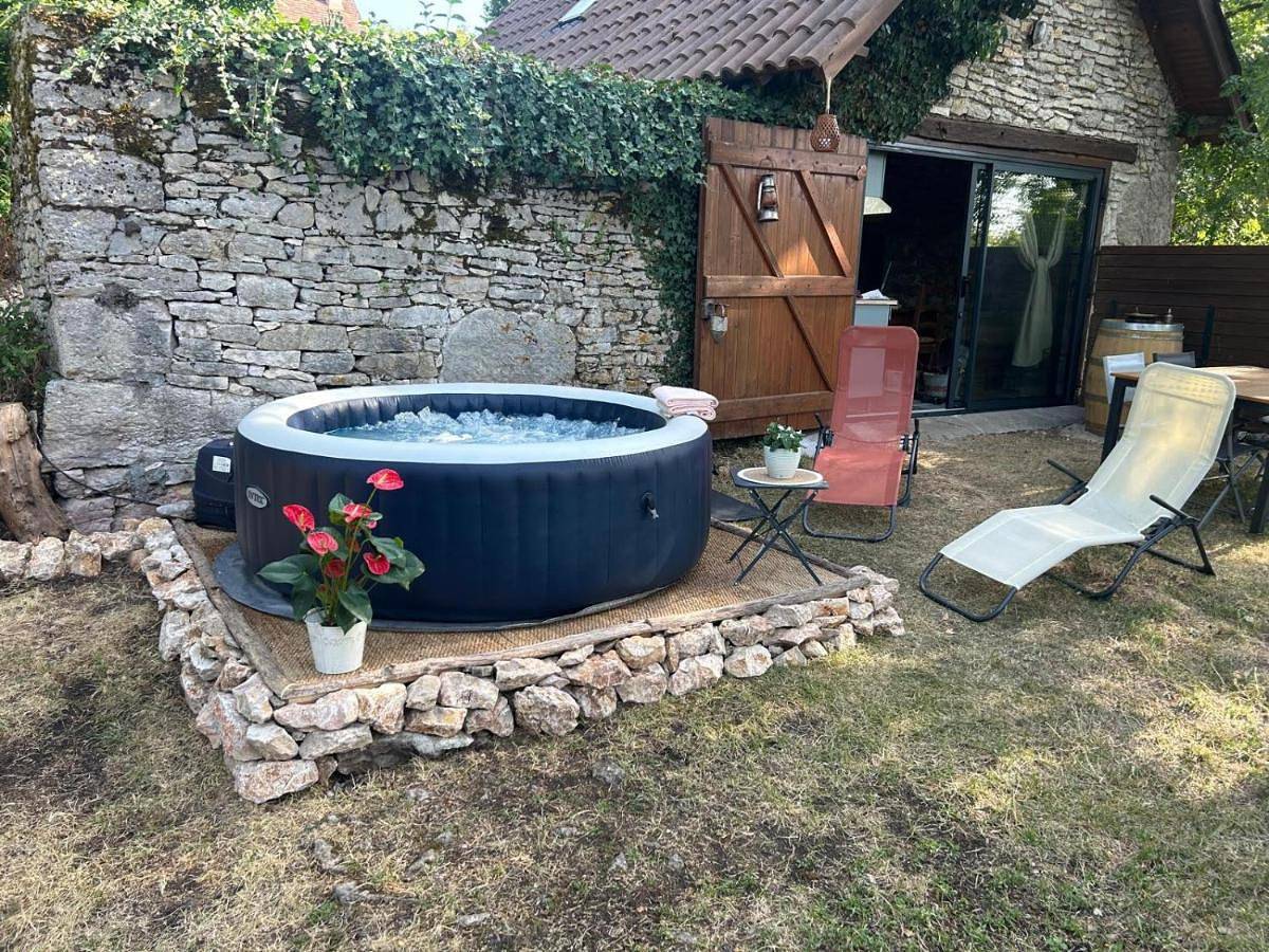 La Cazelle, charme sport et détente in Saint-Chels, Quercy
