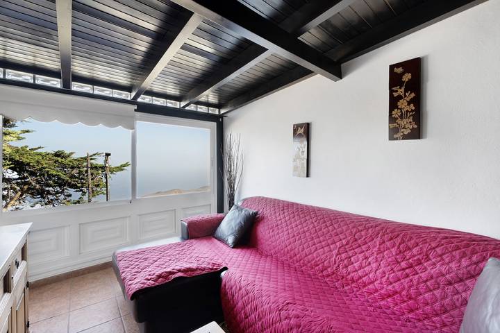 Ganze Wohnung, Ferienwohnung 'Trebol 2' mit Meerblick und Wi-Fi in El Mocanal, Valverde