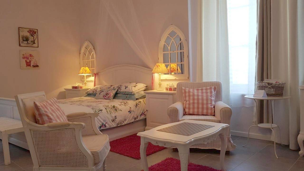 Appartement entier, Studio Apartment in Clermont-l'Hérault, Région de Lodève