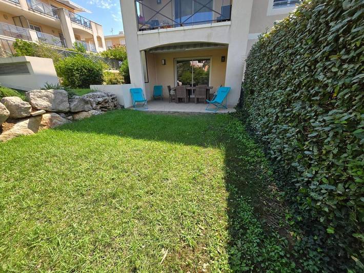 Gîte pour 5 personnes, avec Terrasse et Jardin ainsi que Piscine et Vue dans Plage de San Peire - 2