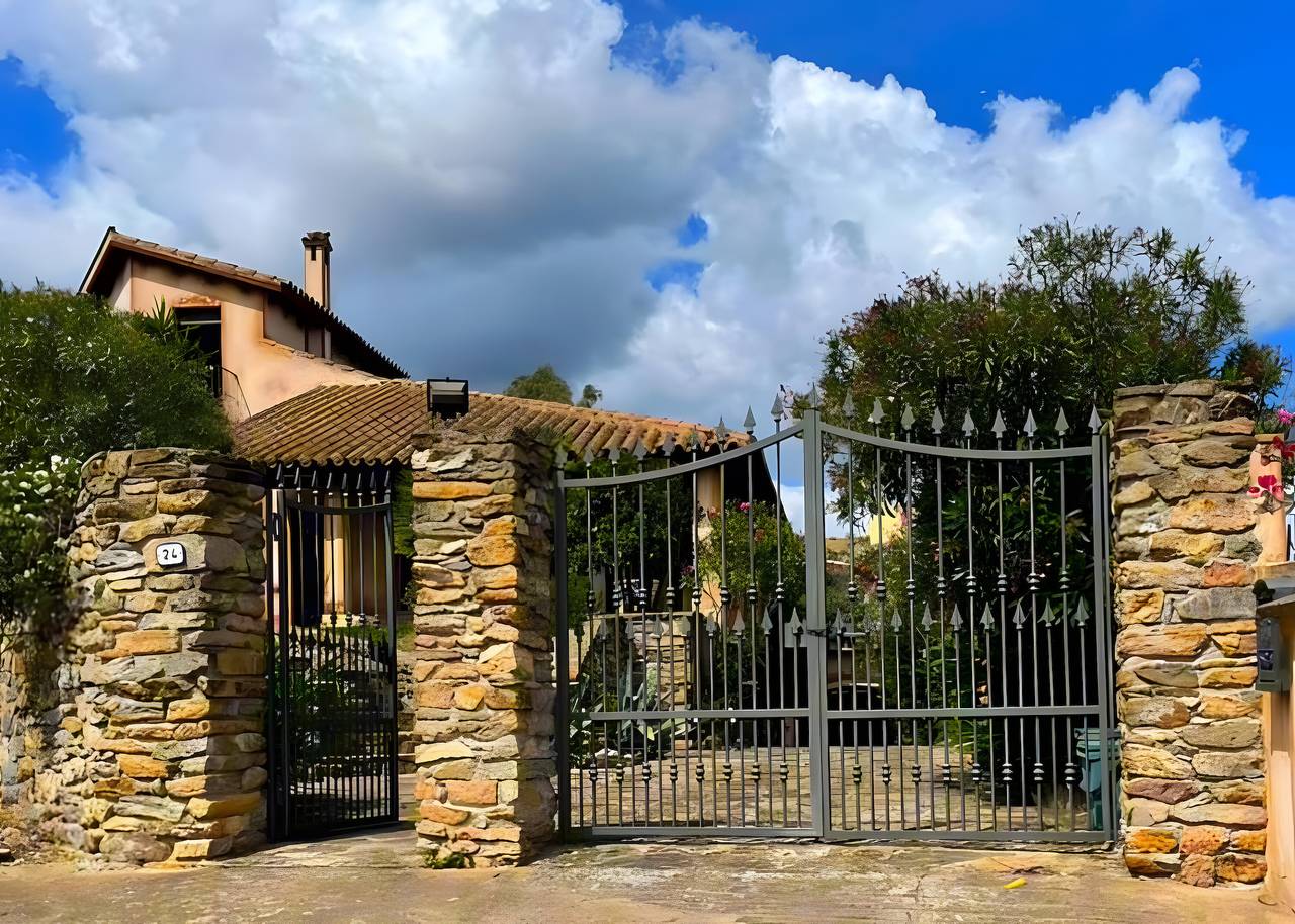 Villa 'Scholl Muravera' with Sea View, Wi-Fi and Air Conditioning in Muravera, Cagliari Province