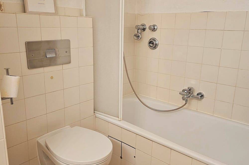 Ganze Wohnung, Seezauber Plön - Wohnung mit Steg & Terasse in Plön, Plön (Stadt)