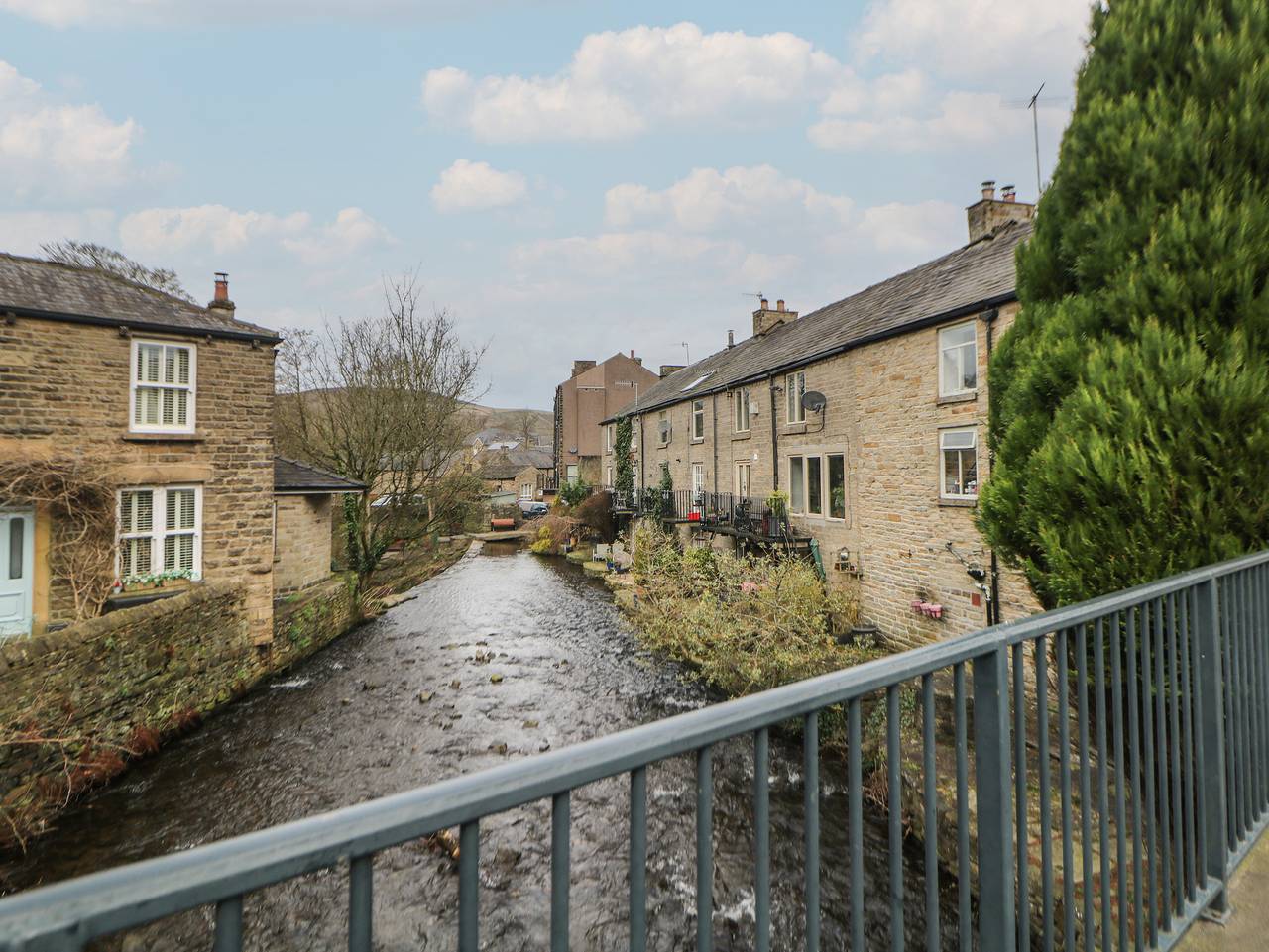 Bear Pit Cottage in Derbyshire