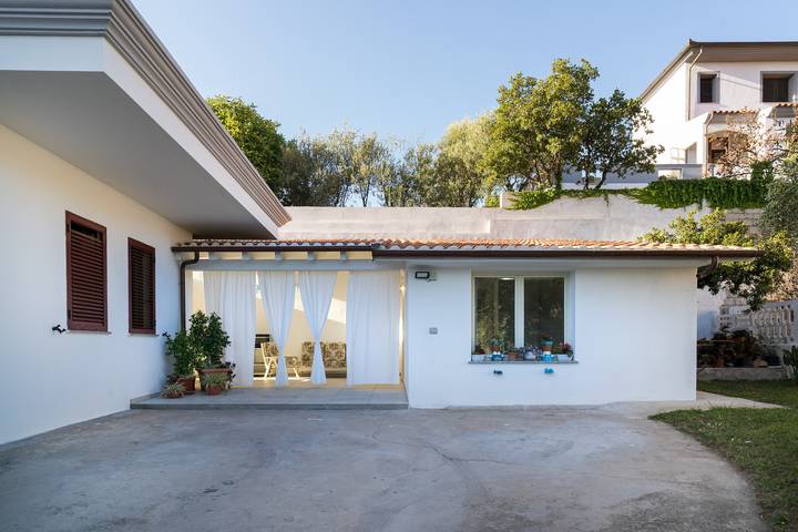 Ferienhaus für 3 Personen, mit Kinderpool und Garten auf Sardinien - 2