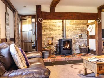 Cottage for 6 People in Powys, Mid-Wales, Photo 4