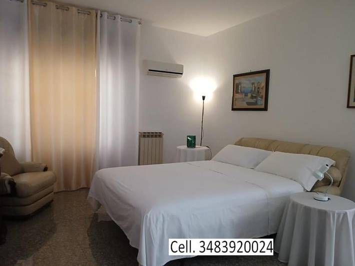 Gîte pour 2 personnes, avec Balcon et Vue à Campofelice di Roccella