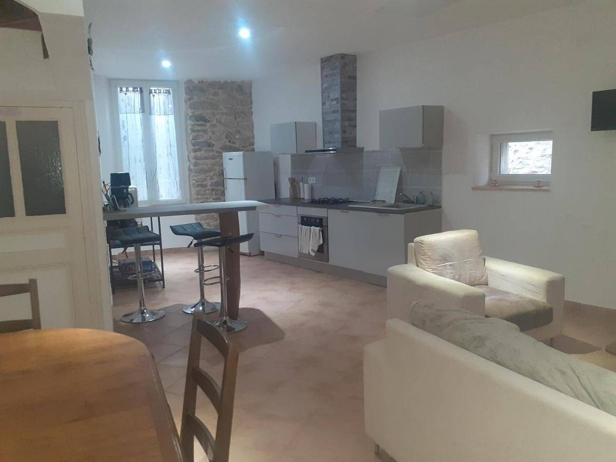 Appartement entier, Appartemment situé a lacaune les bains in Lacaune, Région de Lacaune