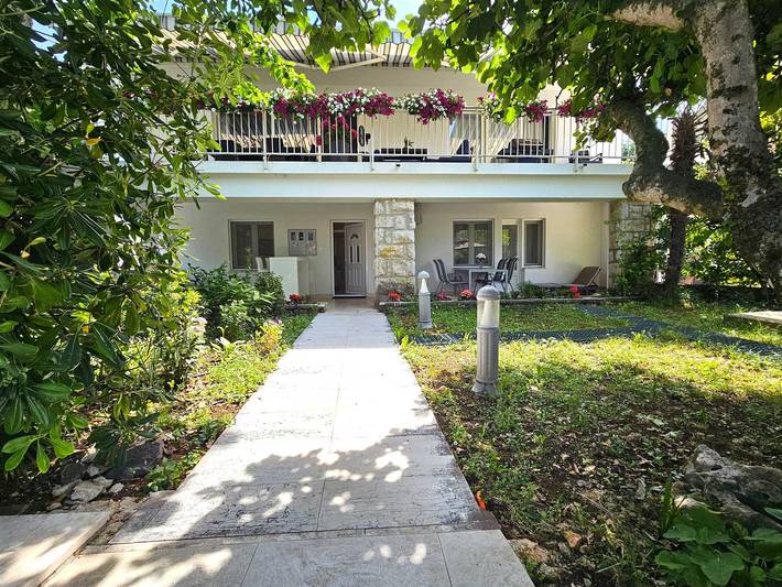 Ferienwohnung für 4 Personen, mit Terrasse in Njivice - 4