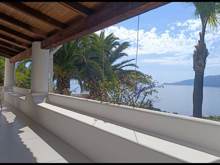 Ferienhaus für 6 Personen, mit Terrasse und Garten auf den Liparische Inseln - 2