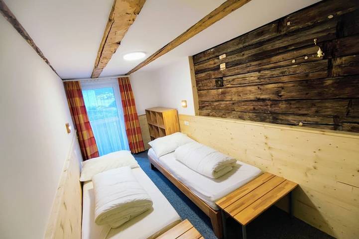 Ferienhaus für 47 Personen, mit Balkon und Garten im Pitztal - 2