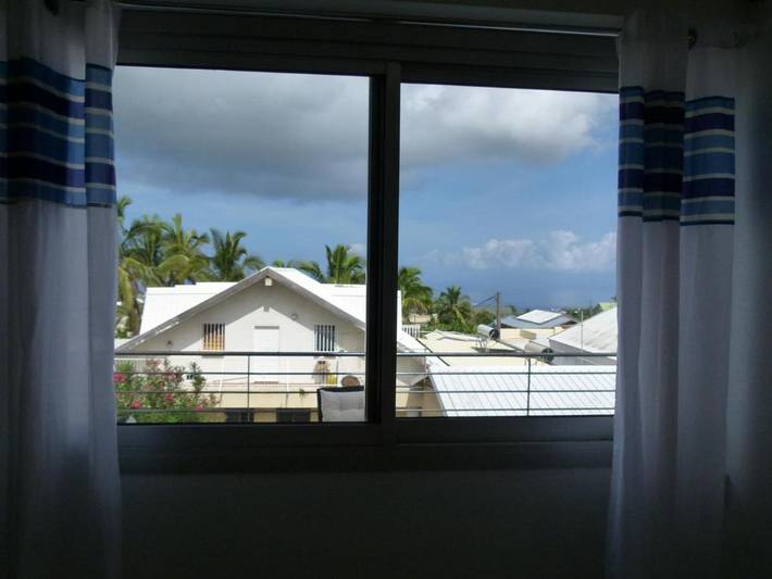 Gîte pour 2 personnes, avec jardin et vue à Saint Gilles les Hauts - 4