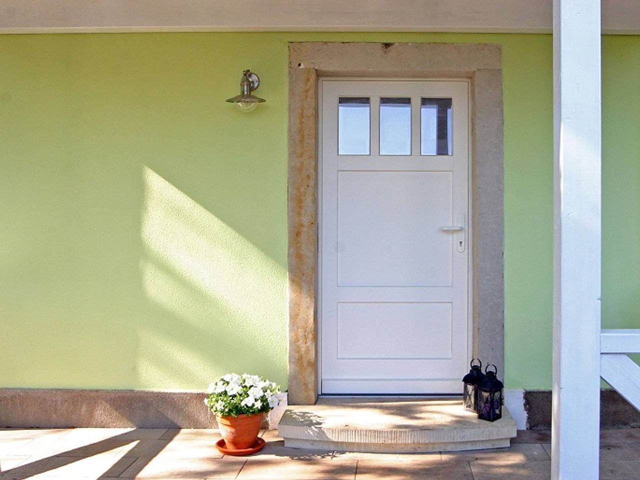Ganze Ferienwohnung, Kleines Häuschen - Kleines Häuschen in Cossebaude, Dresden