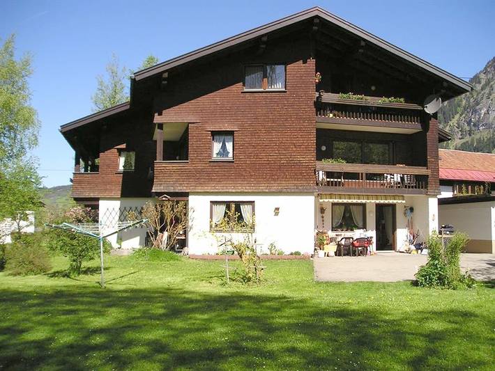 Ferienwohnung für 2 Personen, mit Balkon und Terrasse sowie Garten in Bad Oberdorf