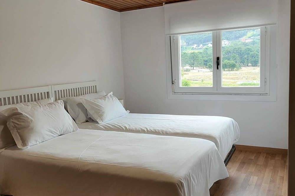 Casa Playa de Limens a pie de Playa in Cangas, Rías Baixas