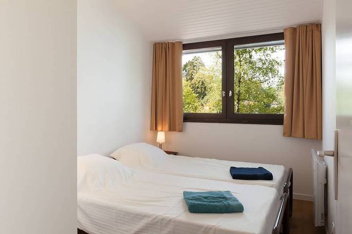 Location de vacances pour 7 personnes, avec piscine ainsi que jacuzzi et jardin dans Port Ripaille - 3