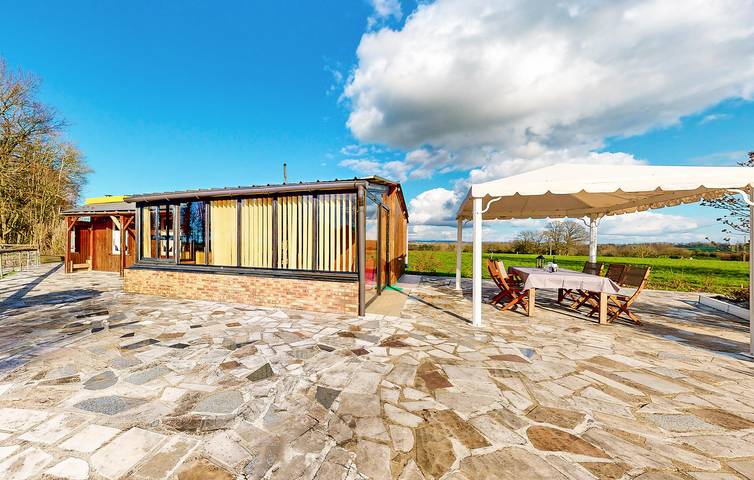 Location de vacances pour 6 personnes, avec Terrasse et Jardin à Vaiges