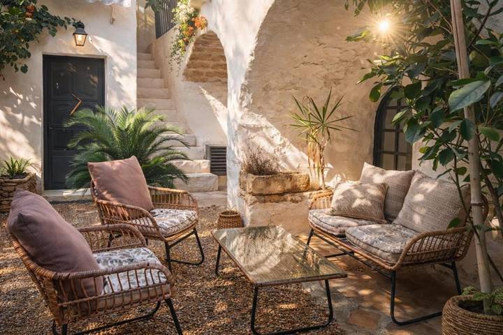 Chambre d’hôte pour 2 personnes, avec jardin ainsi que jacuzzi et terrasse dans le Gard - 2