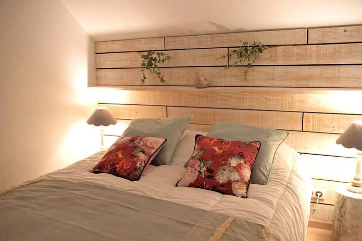 Renovated Loft with Private Pool & Spa - Peaceful Retreat in Auvergne in Cognat-Lyonne, Vichy region